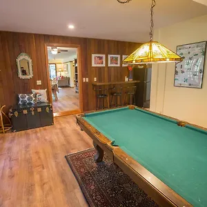  Holiday home Hale Mauna Loa Upper Level With Shared Hot Tub United States